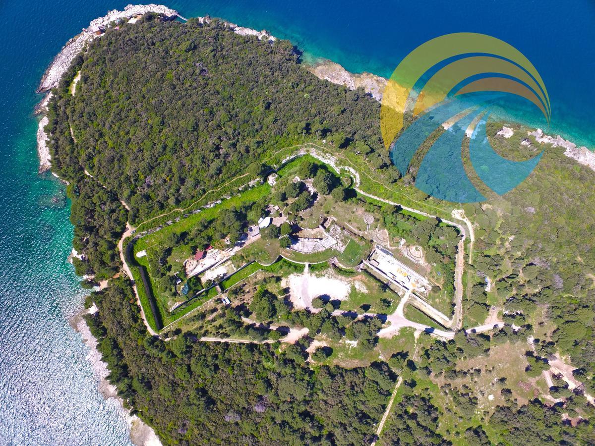 House Puntizela 747 Villa Pula Bagian luar foto