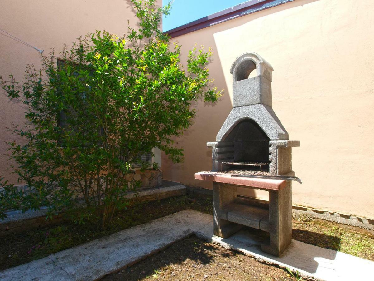 House Puntizela 747 Villa Pula Bagian luar foto
