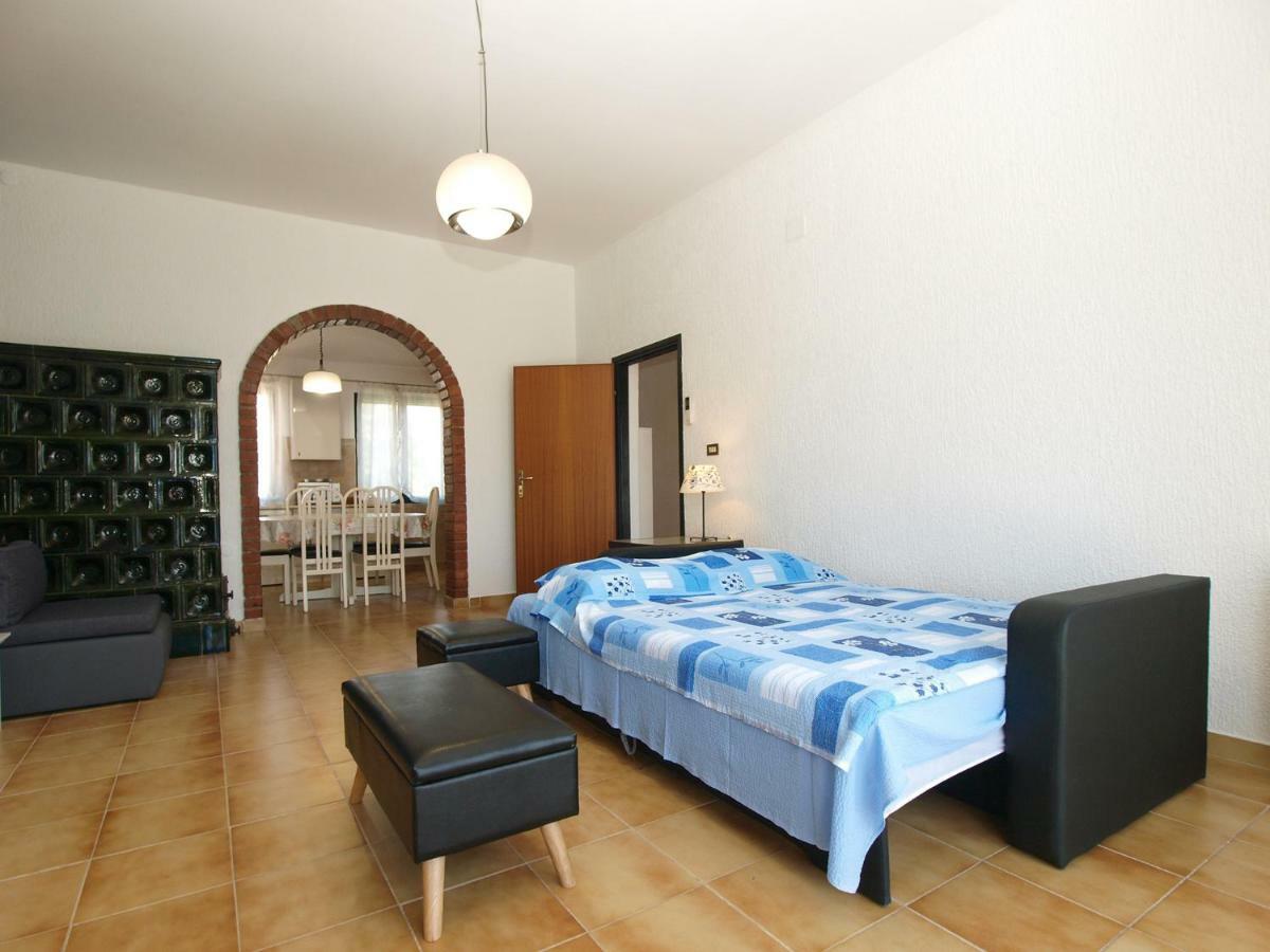 House Puntizela 747 Villa Pula Bagian luar foto
