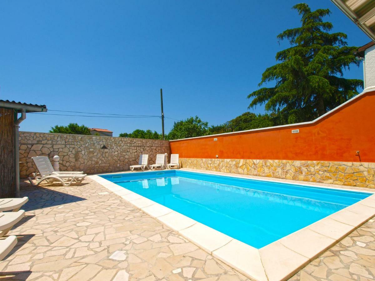 House Puntizela 747 Villa Pula Bagian luar foto